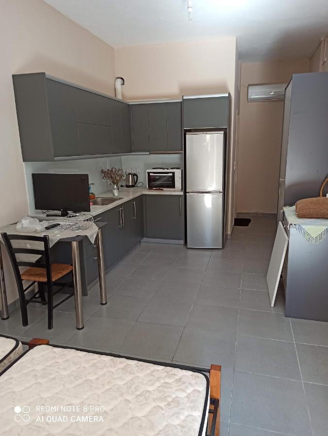Studio Room Koropion Luaran gambar